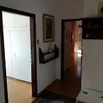 Spazioso E Accogliente Nel Centro Di Lejlighed
